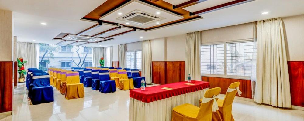 Hotel U.T.Elegance Bangalore Buitenkant foto